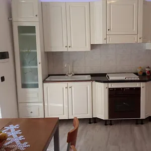 Entire Flat, Independent Entrance, 20 Mins To Bgy - Bergamo Milan Airport Nembro